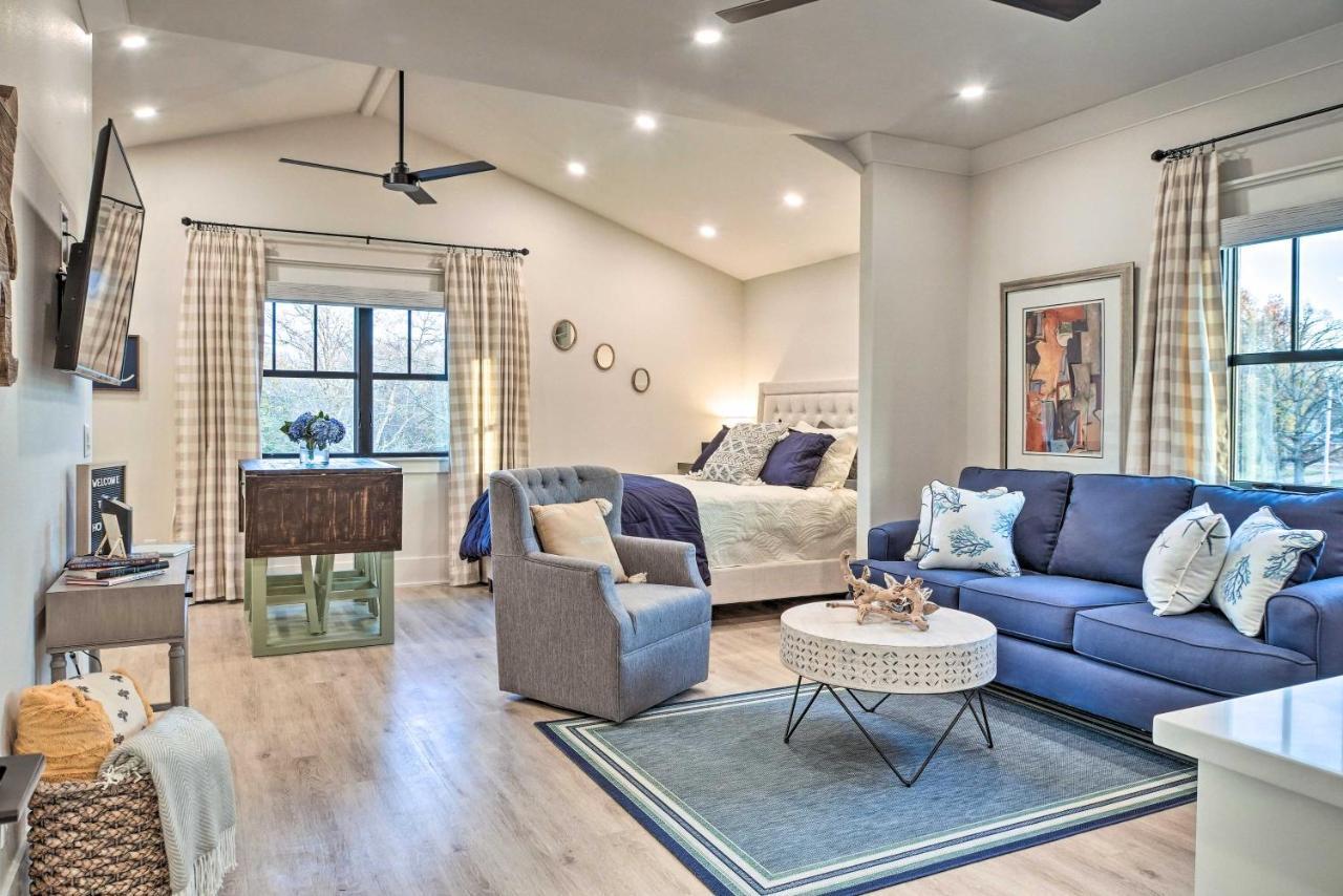 Airy Bentonville Studio Less Than 1 Mile To City Square! Exterior photo